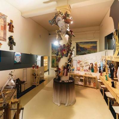 Bolognese Puppet House