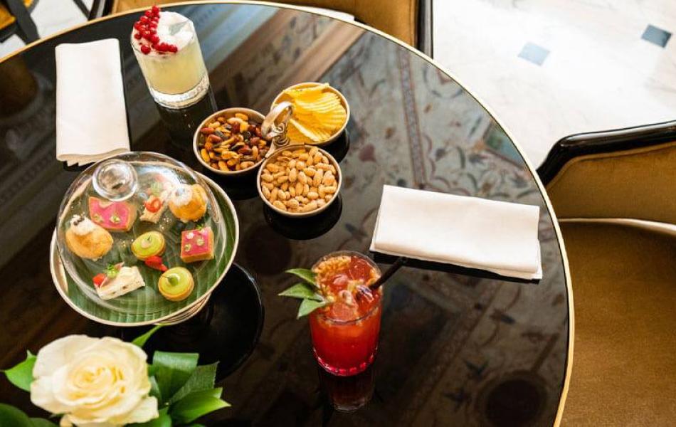 Aperitivo al Café Marinetti | Aperitif at Café Marinetti