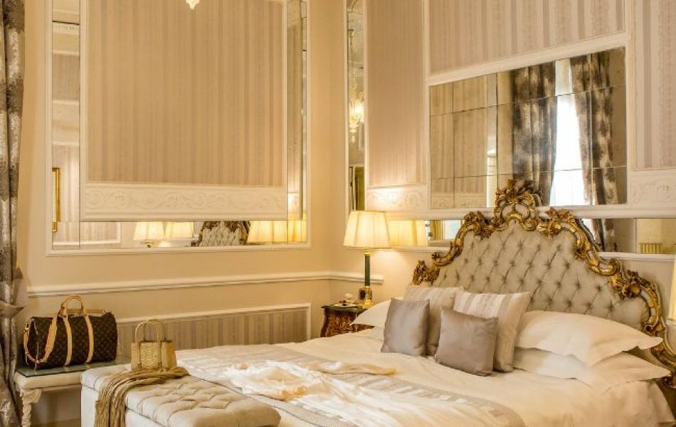 Deluxe