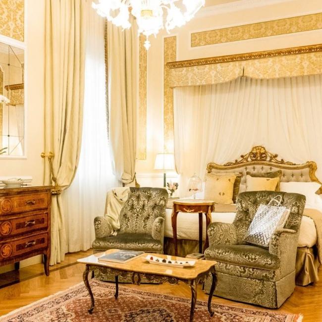 Grand Deluxe