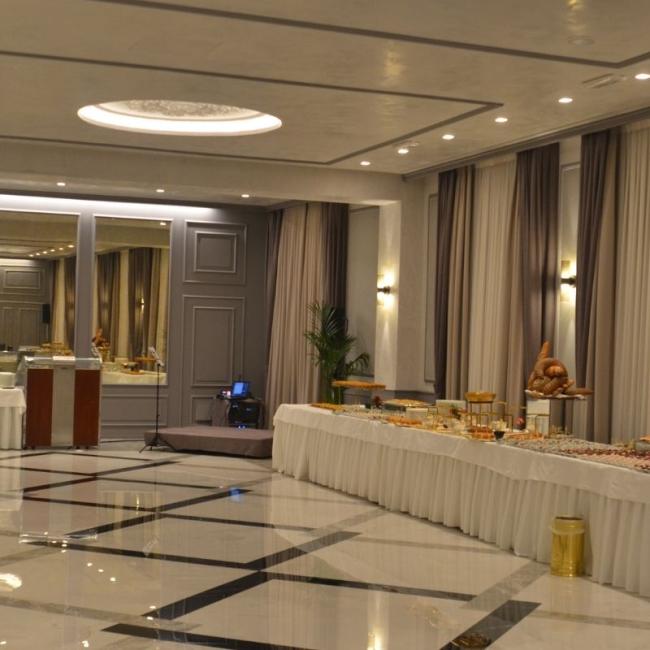 Festeggiamenti | Parties and Celebrations